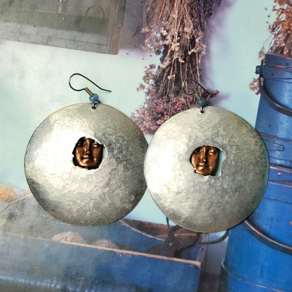 Earings - Picture 4 of 6